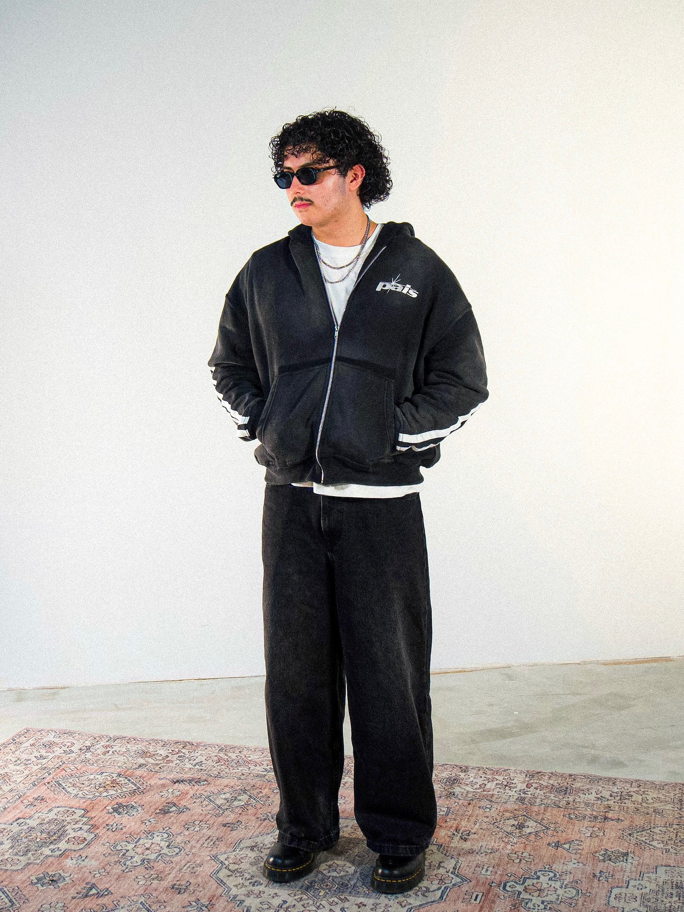 "LOGO" CROPPED ZIP HOODIE